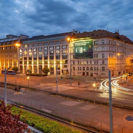 Chic Central Flat With River View Budapest Esterno foto