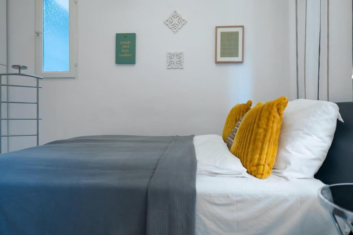 Chic Central Flat With River View Budapest Esterno foto