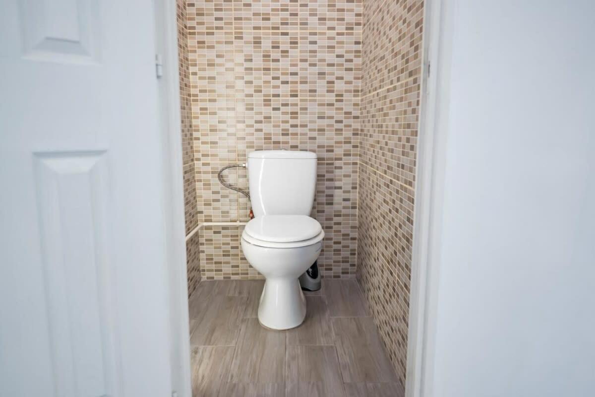 Chic Central Flat With River View Budapest Esterno foto